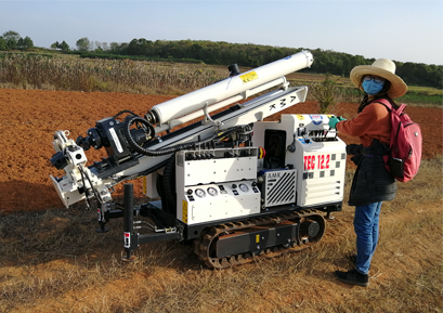 Tecopsa TEC12紅壤地層12米土壤、巖芯采樣
